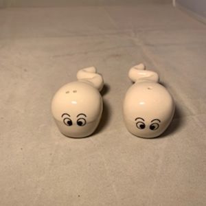 Salt And Pepper Set Sperm